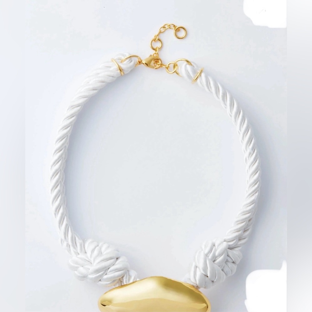 SOLD Tuckernuck Jewelry Collection | White and Gold Leila Necklace | New - Picture 4 of 7